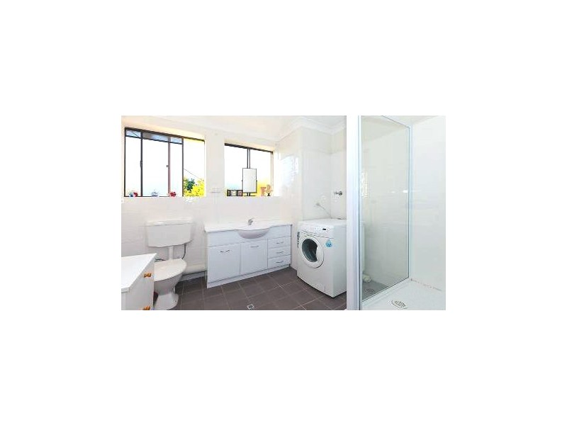 361 Cornwall St, Greenslopes QLD 4120