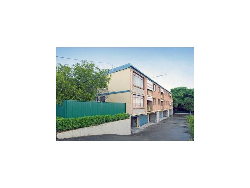 361 Cornwall St, Greenslopes QLD 4120