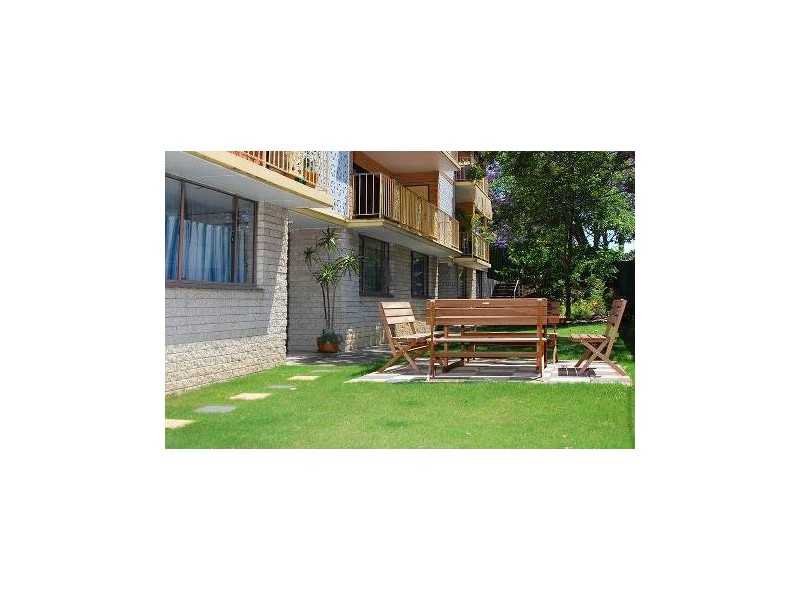361 Cornwall St, Greenslopes QLD 4120