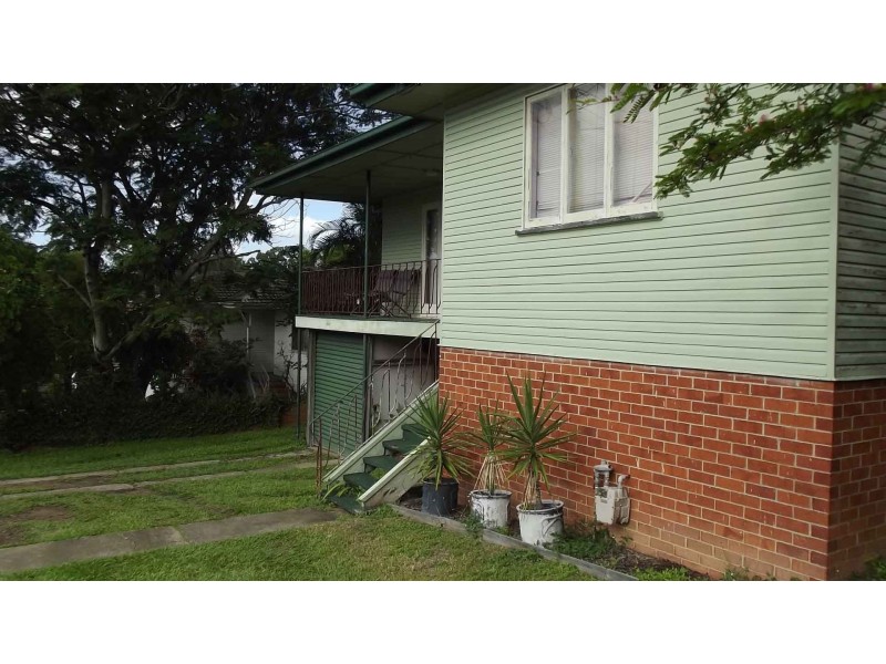 106 Marshall Road, Holland Park West QLD 4121