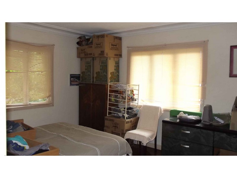 106 Marshall Road, Holland Park West QLD 4121