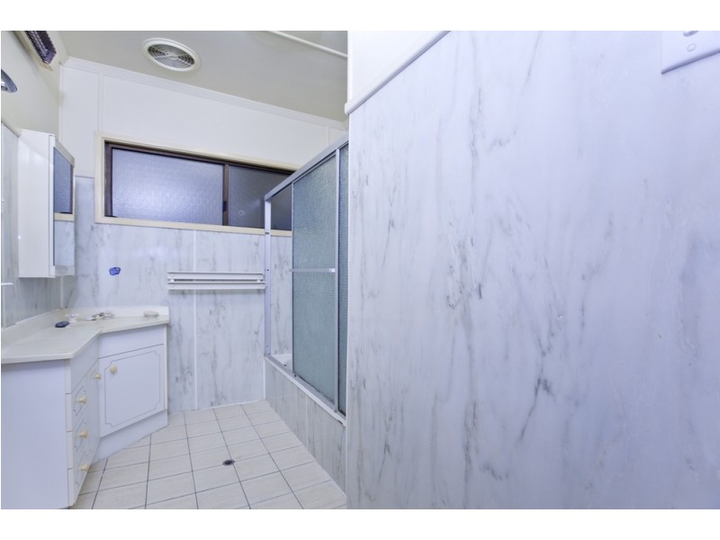 15 Dunrod Street, Holland Park West QLD 4121