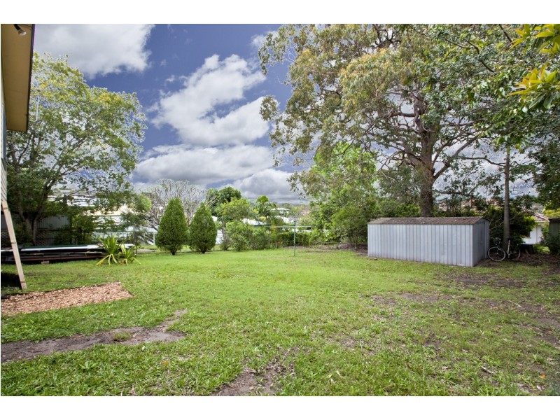 15 Dunrod Street, Holland Park West QLD 4121