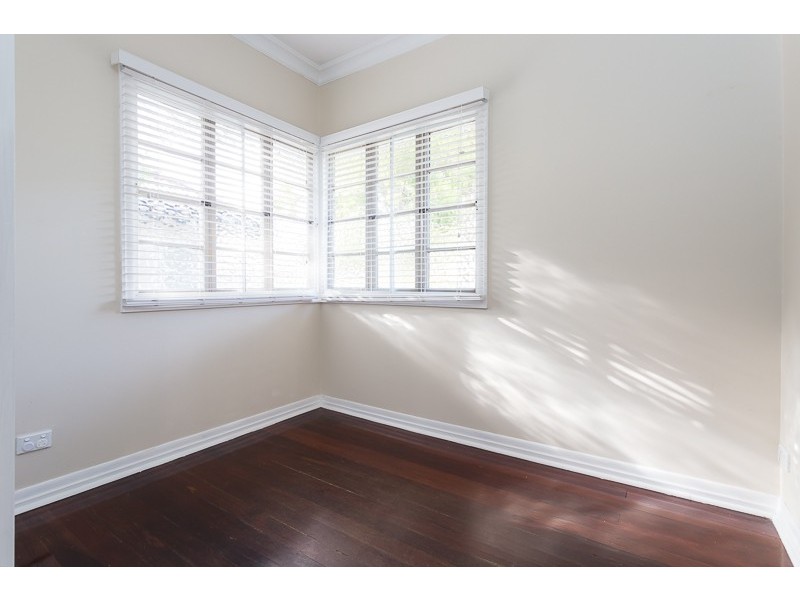 11 Coonara Street, Holland Park QLD 4121