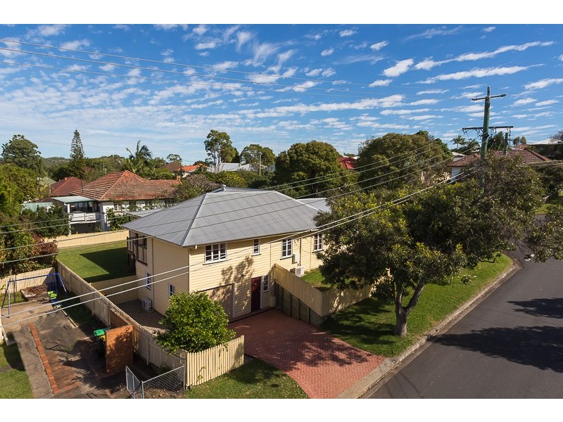 61 Provincial Road, Holland Park QLD 4121