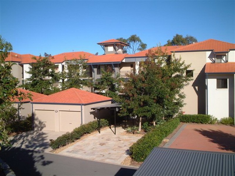 12/501 North Hills Drive, Robina QLD 4226