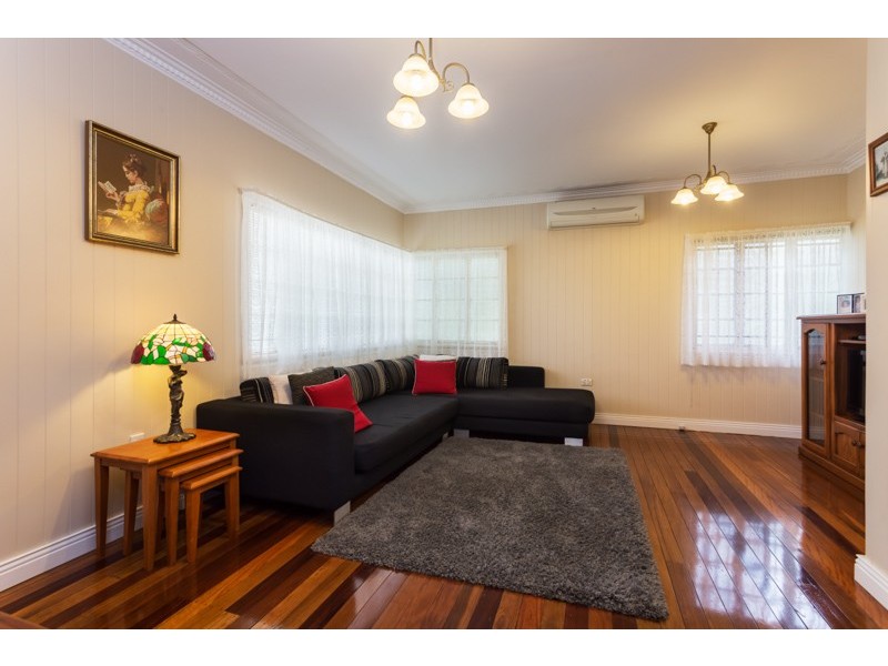 Holland Park West QLD 4121