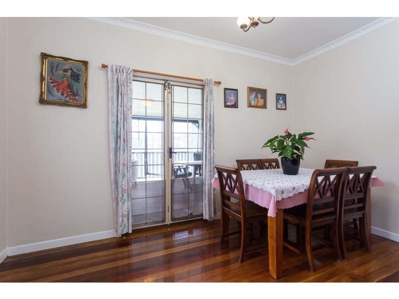 Holland Park West QLD 4121