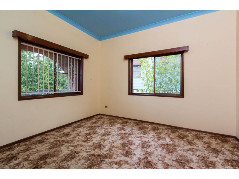 15 Denman St, Greenslopes QLD 4120