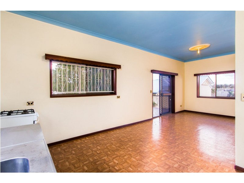 15 Denman St, Greenslopes QLD 4120