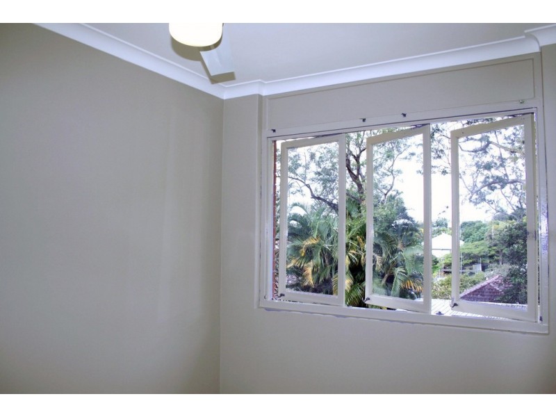 69 Chatsworth Rd, Greenslopes QLD 4120