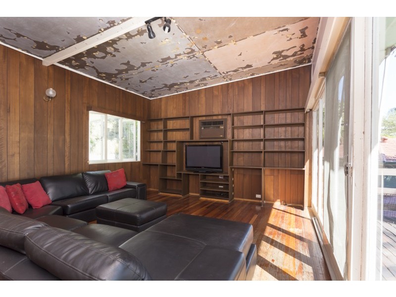 3 Odessa Street, Holland Park West QLD 4121