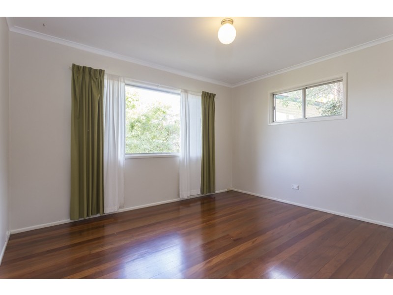 26 Dodwell Street, Holland Park West QLD 4121