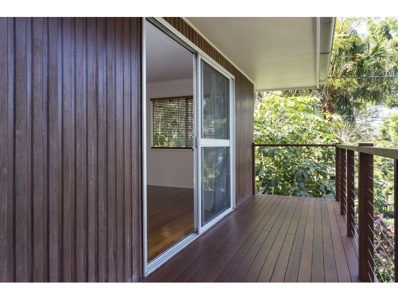 26 Dodwell Street, Holland Park West QLD 4121