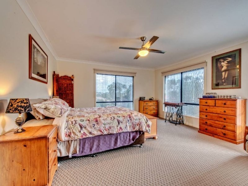 70 SANCTUARY DRIVE, Forest Lake QLD 4078