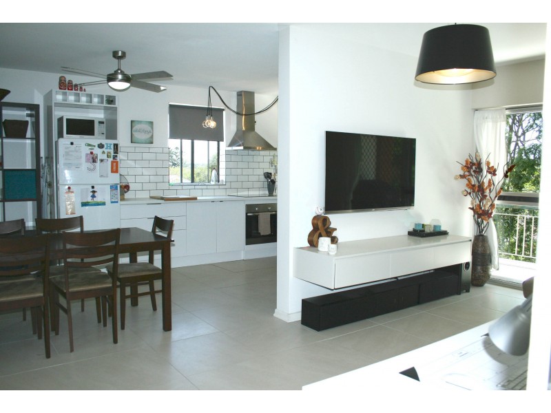 57 Shire St, Coorparoo QLD 4151