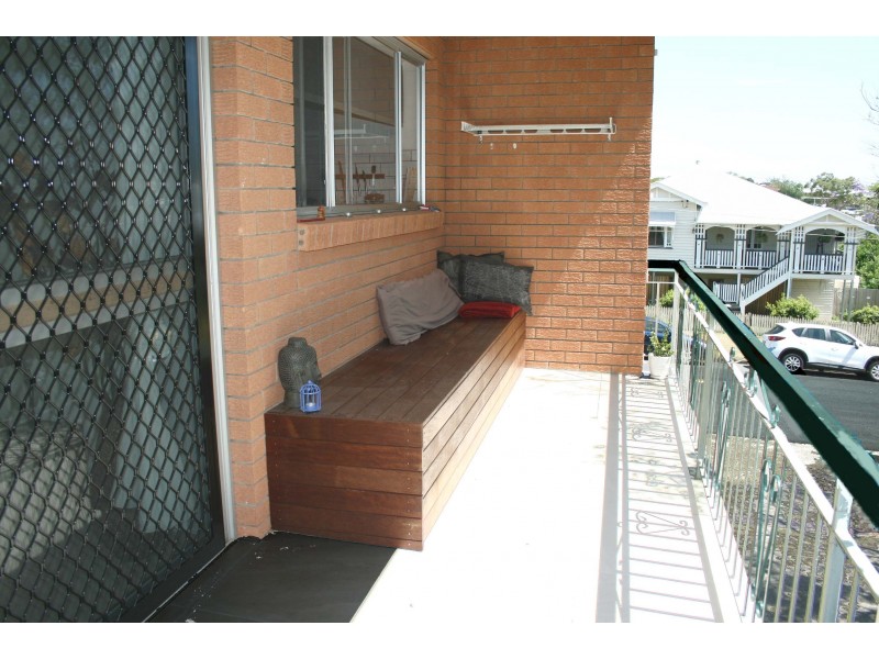 57 Shire St, Coorparoo QLD 4151