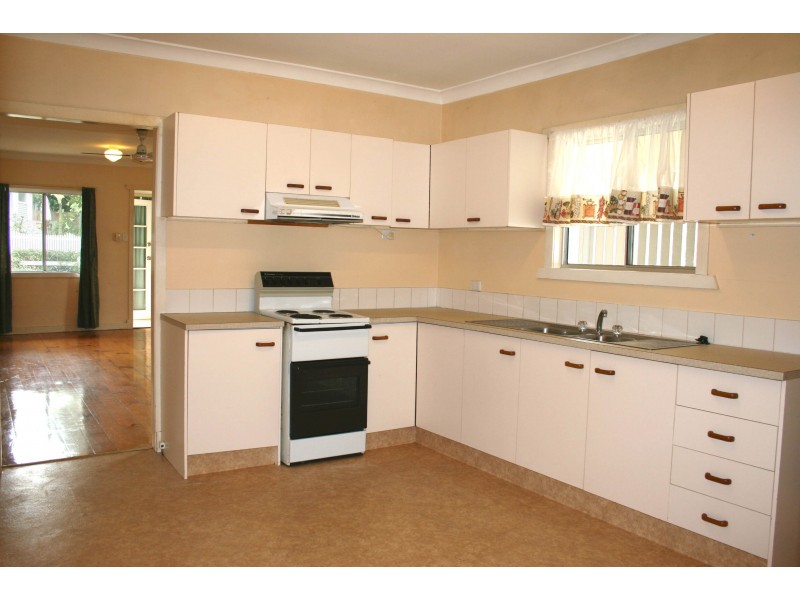 40 Glindemann Drive, Holland Park QLD 4121