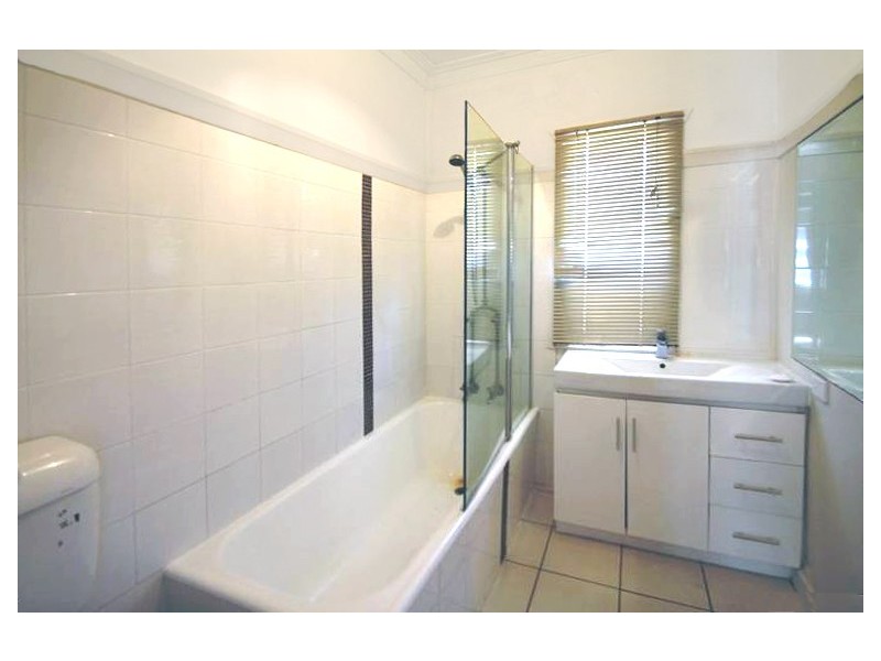 77 Dawson Road, Upper Mount Gravatt QLD 4122