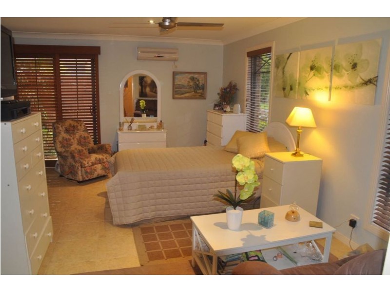 4 PADDY PLACE, Oxenford QLD 4210