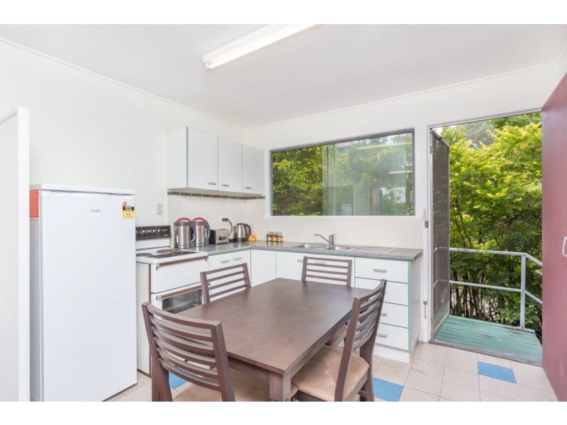 43 Holland Road, Holland Park QLD 4121