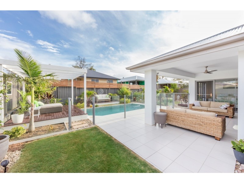 2 SEVERN ST, Coomera QLD 4209