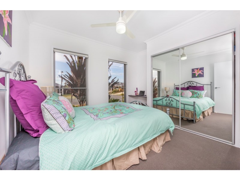 2 SEVERN ST, Coomera QLD 4209