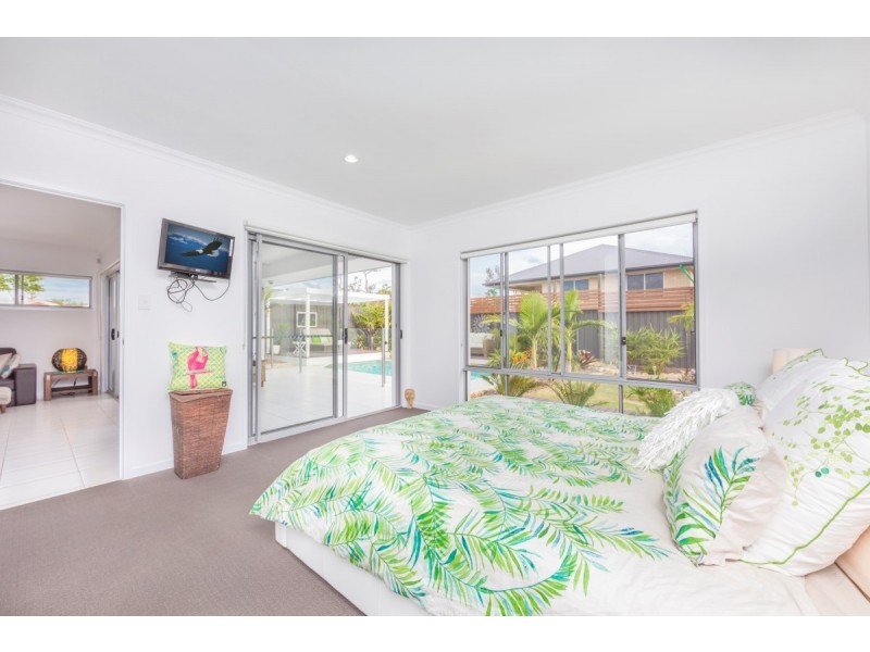 2 SEVERN ST, Coomera QLD 4209
