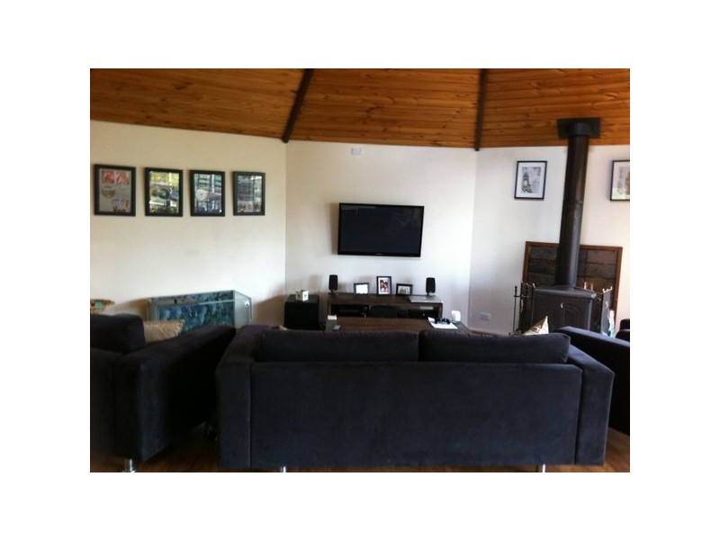 25 NORTH RD, Lower Beechmont QLD 4211