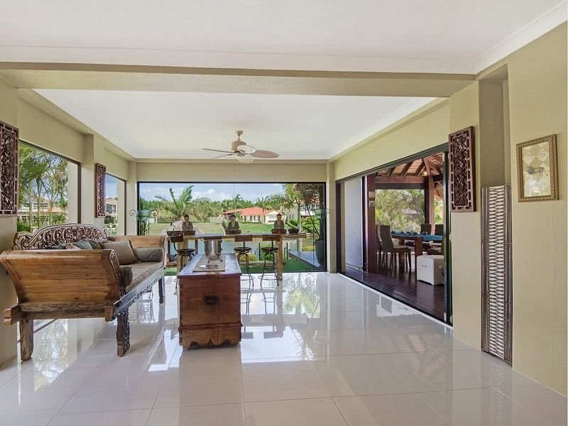 2117 FERNLEA ST, Hope Island QLD 4212