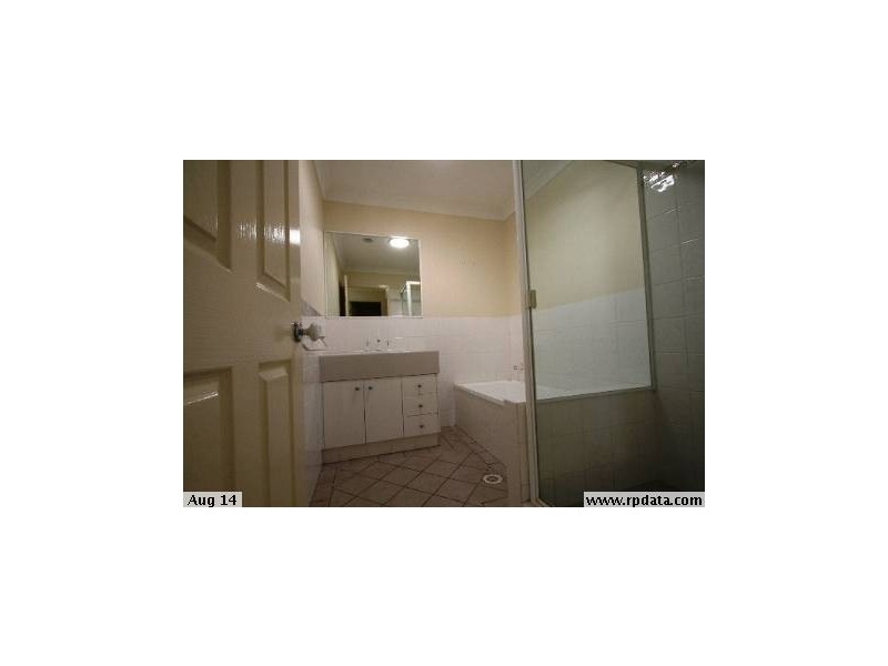 1/14 ILLINOIS COURT, Varsity Lakes QLD 4227