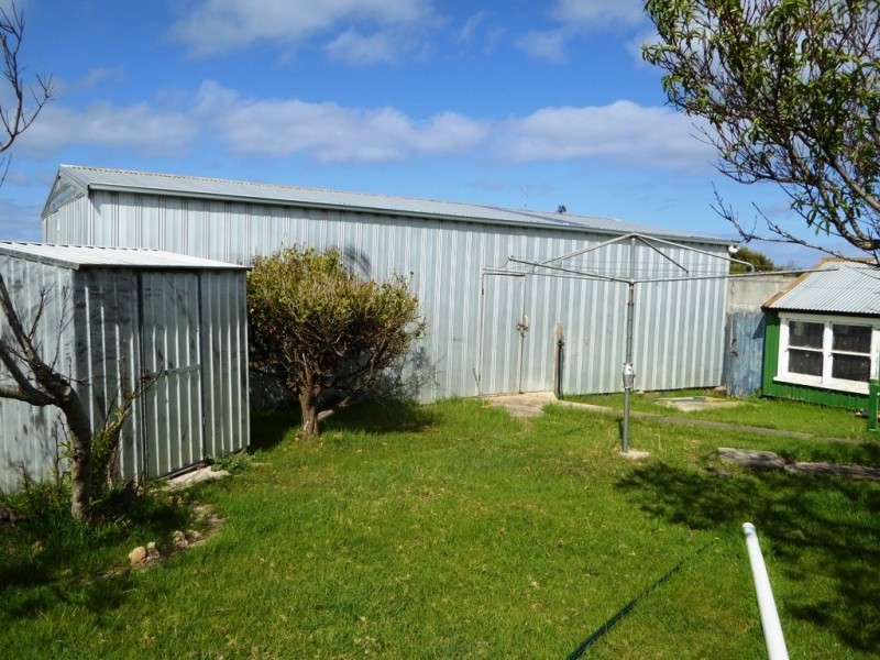 568 Lady Barron Road, Whitemark TAS 7255