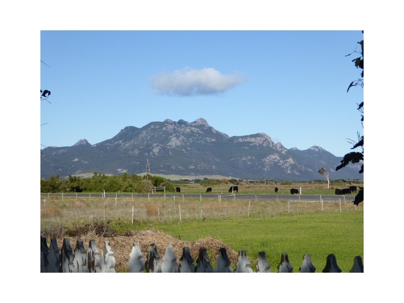 11 Lady Barron Road, Whitemark TAS 7255