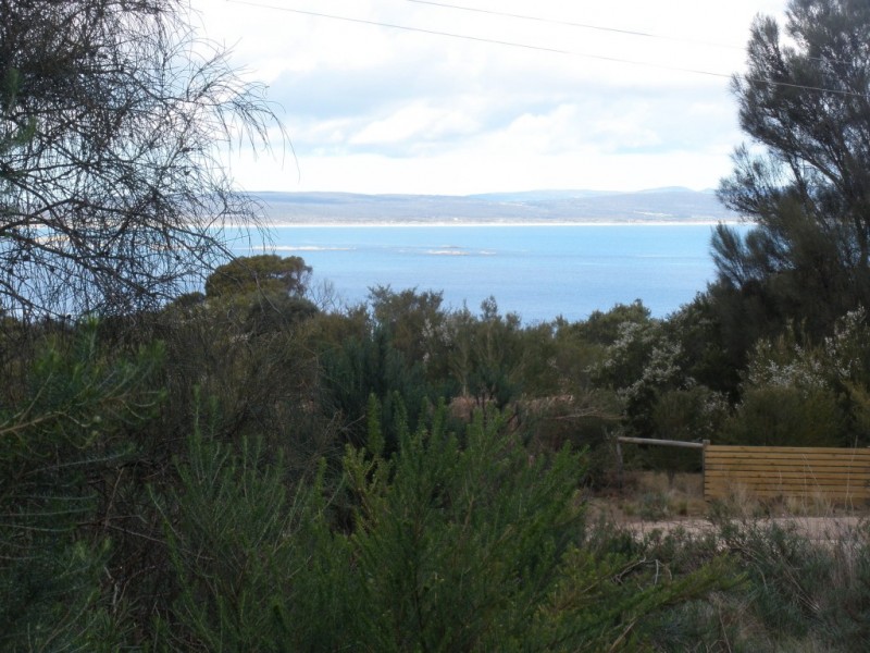 8843/1 West End Road, Pine Scrub, Tanners Bay, Leeka TAS 7255