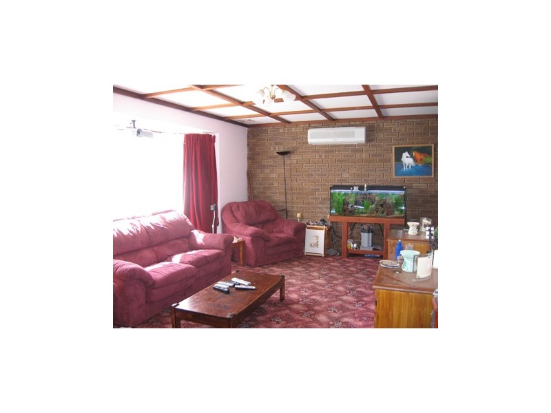 16 Kingsbridge Road, Warnbro WA 6169