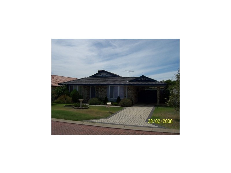 28 Minilya Loop, Warnbro WA 6169
