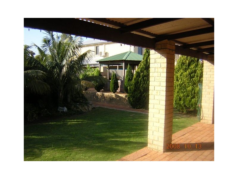 24 Regan Street, Rockingham WA 6168