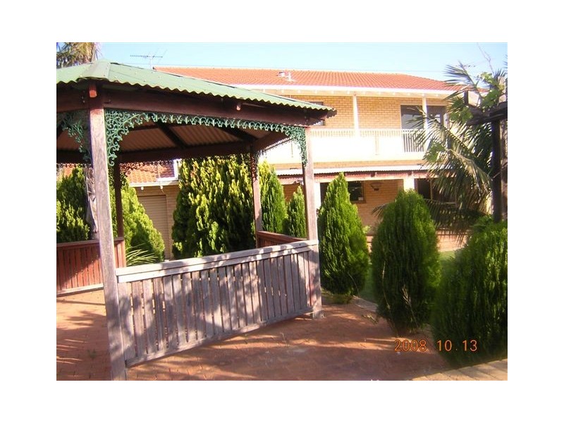 24 Regan Street, Rockingham WA 6168