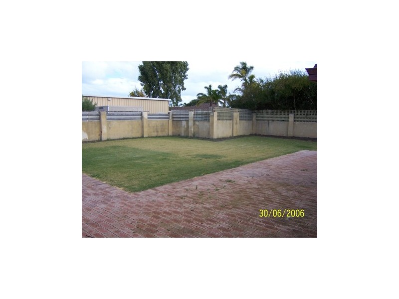 21 Chelmsford Avenue, Port Kennedy WA 6172