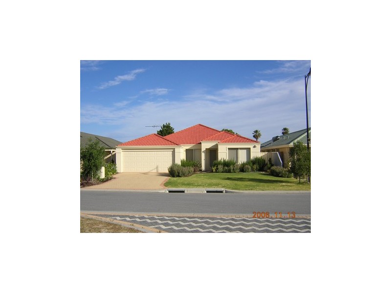 42  Highlander Parade, Rockingham WA 6168