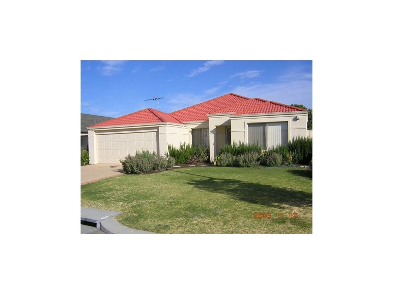 42  Highlander Parade, Rockingham WA 6168