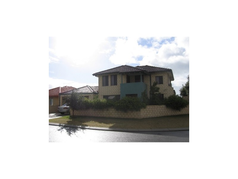 2 Brindabella Avenue, Rockingham WA 6168