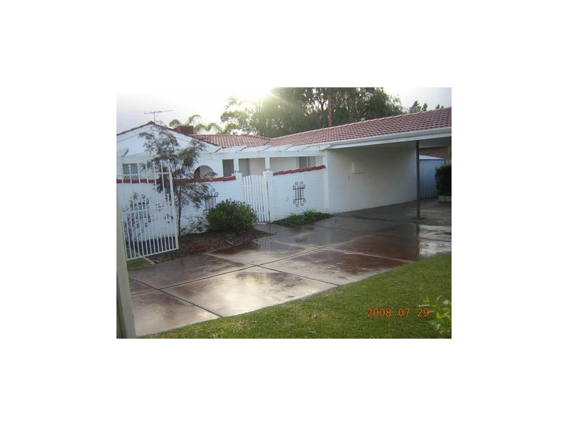 19 Columbia Close, Rockingham WA 6168