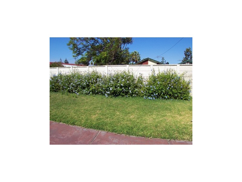 19 Columbia Close, Rockingham WA 6168