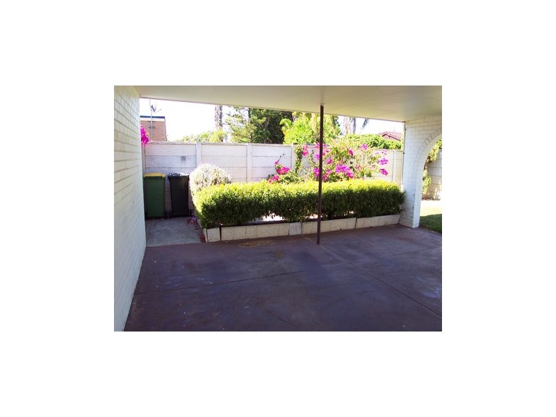 19 Columbia Close, Rockingham WA 6168