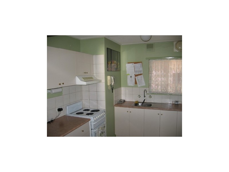 U 18/4 Canham Way, Orelia WA 6167