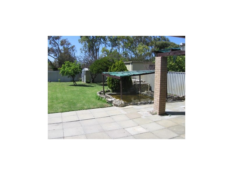 10 Corona Close, Rockingham WA 6168