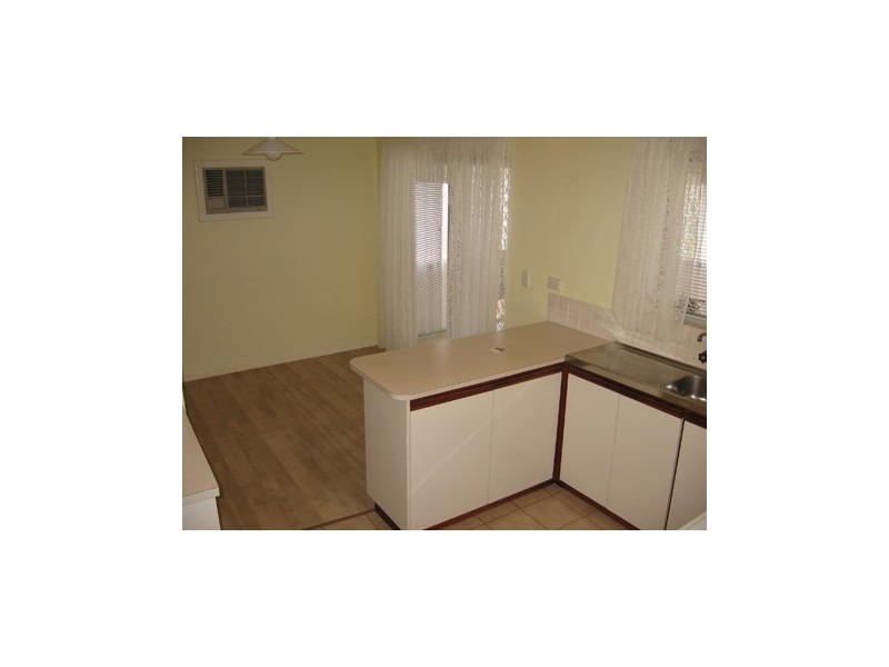 5 Varley Crescent, Cooloongup WA 6168