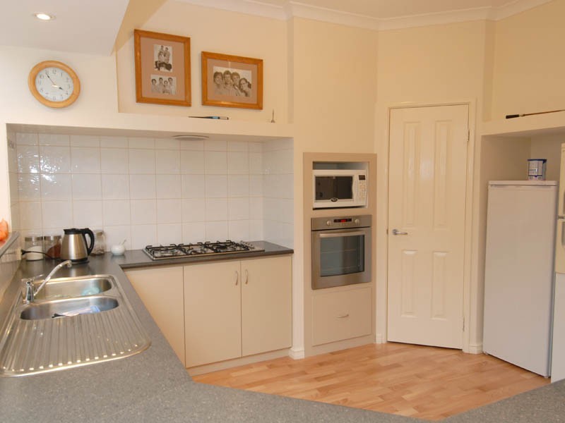 38 Baycliff Turn, Waikiki WA 6169