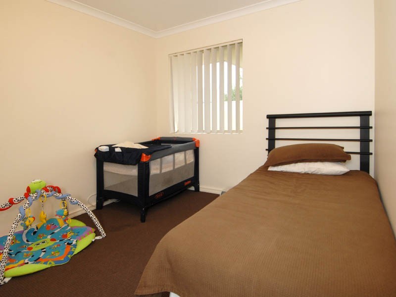 38 Baycliff Turn, Waikiki WA 6169